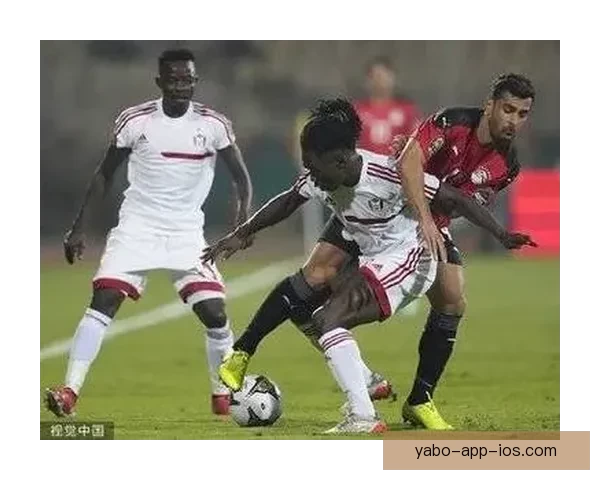 亚博足球直播：实时赛事比分更新与精彩赛事回顾分析